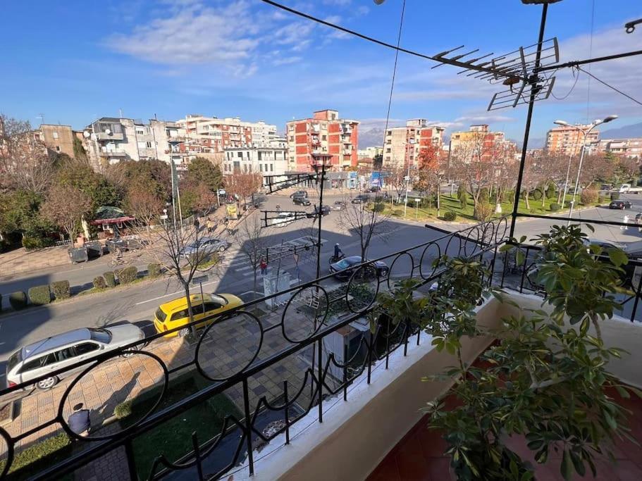 Centre Apartment In Шкодер Экстерьер фото